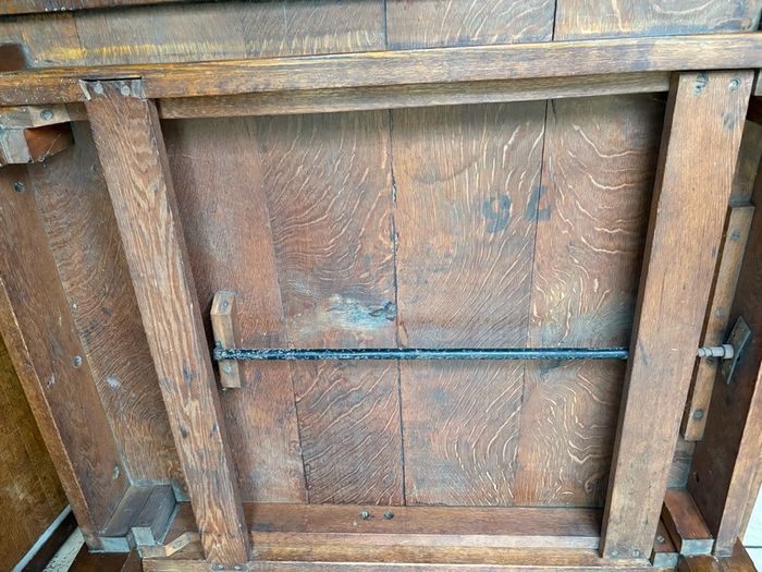 Antique extendable oak table and 4 carved oak chairs