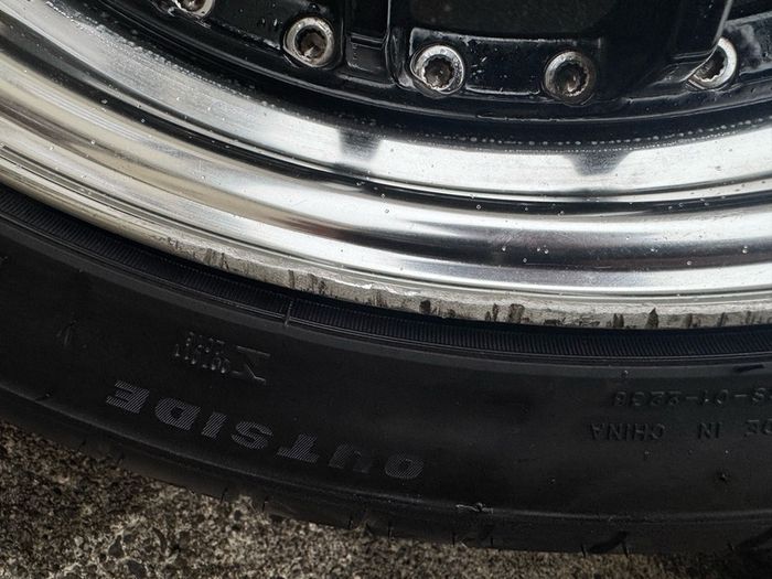 18 inch SSR Professor MS1 split wheels.