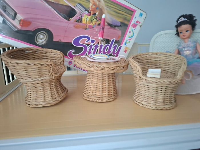 sindy house  horse,doll,car,furniture