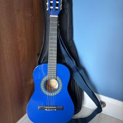 1/2 Classical guitar and guitar case