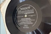 The unexplained 1971 first issue vinyl recordings 7"