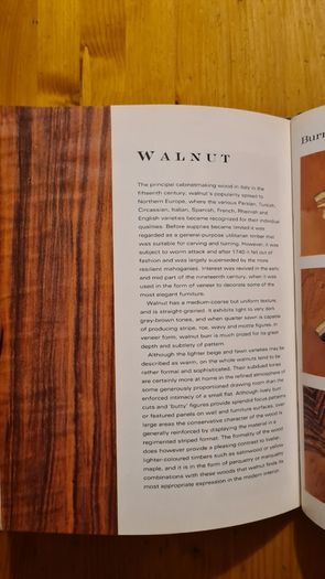 The Art Of Woodgraining. By Stewart Spencer. Techniques For Creating Painted Wood Effects On Interiors, Furniture And Objects.  FIRST EDITION. Large Volume Hardback With Dustjacket In Very Good Condition.