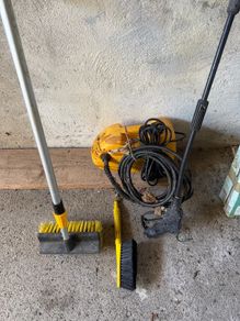 Power Washer with Free Patio and Car Brush Attachments
