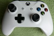 Xbox One Wireless Controller, White