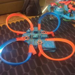 Hot Wheels Criss Cross Crash set