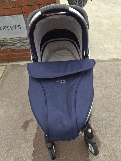 Egg pram 3-piece set in navy