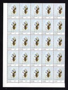1977 Ireland Contemporary Irish Art: "Head" by Louis le Broquy Commemorative Stamp Maringal Block of 25 Mint Never Hinged (MNH)