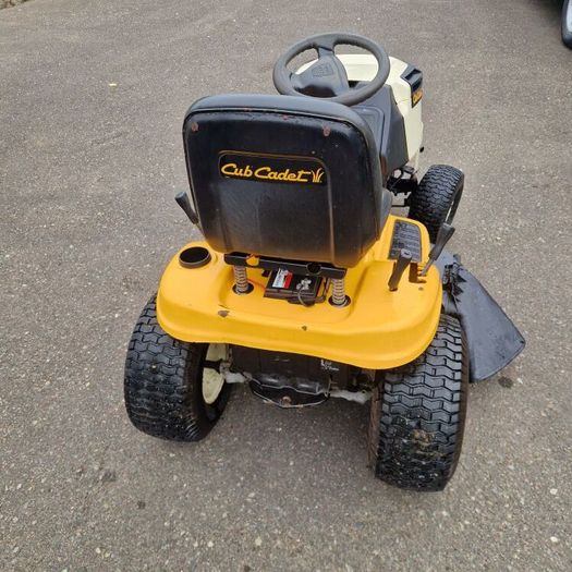 Cub cadet ride on mower