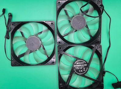 Sharkoon 120mm Light Up Fan Bundle