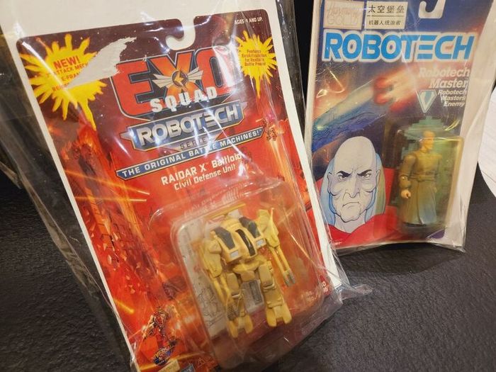 Robotech Exo Squad Figures x 2 (Sealed)