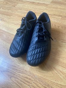 kids football boots size 5 38 Under Armour