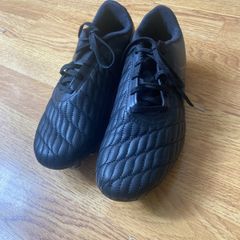 kids football boots size 5 38 Under Armour