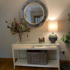 console table