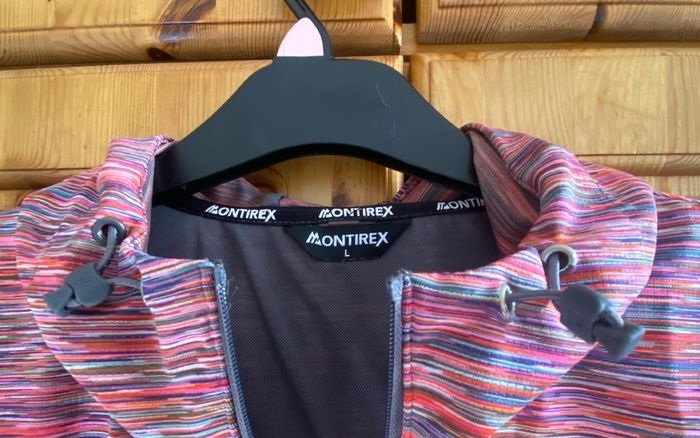 Montirex pink and grey light jumper and light bottoms