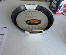 paella pan, new