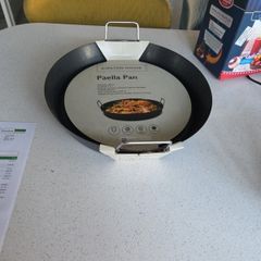 paella pan, new