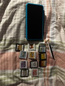 2DS XL Console Black & Turquoise + Pokemon Games