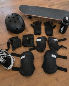 SkatePro Eight Ball Combo Pack Protective Gear Set + Helmet Junior Size