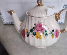 Antique Sadler Teapot Pink & Yellow Roses Made in England
