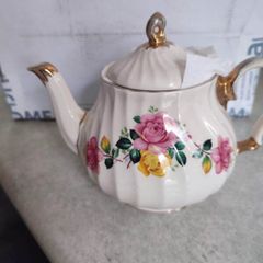 Antique Sadler Teapot Pink & Yellow Roses Made in England