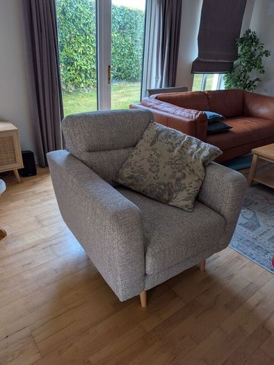Single person Sofa (armchair)
