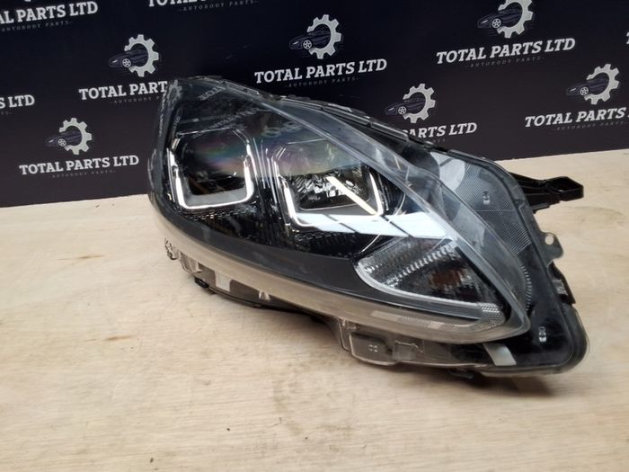Ford kuga headlight