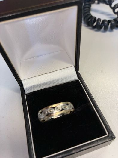 9ct gold and silver ring