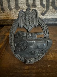 Panzer Assault Badge for 50 Missions (Panzerkampfabzeichen mit Einsatzzahl "50")