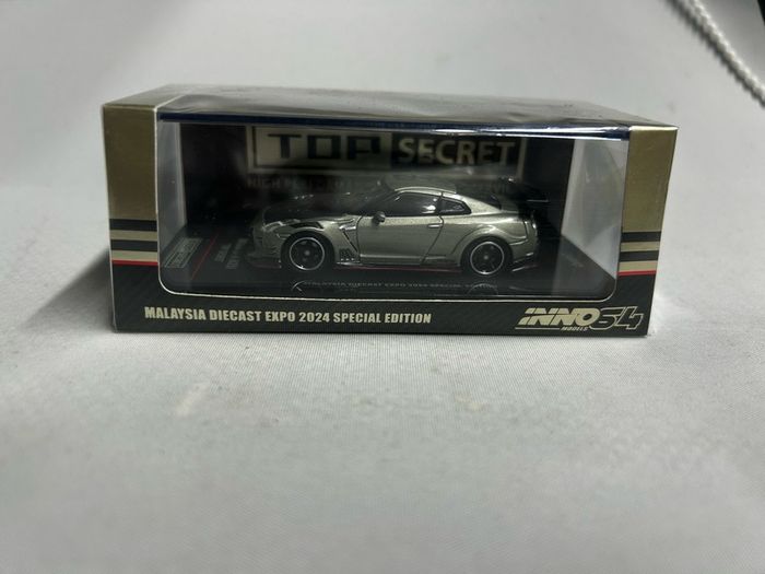 Nissan Skyline R35 Inno64