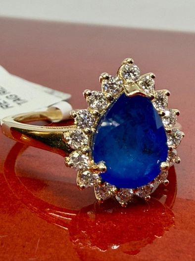 Diamond LUXURIANT Premium Vietnamese Cobalt Blue Spinel and Lab Grown Diamond Ring