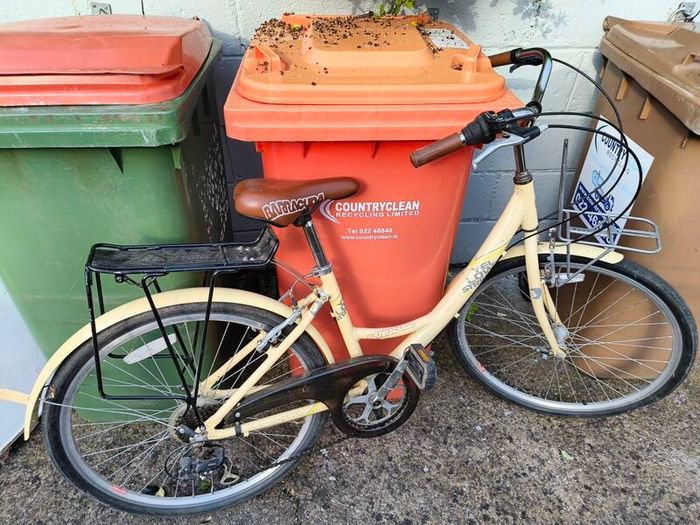 3 bikes