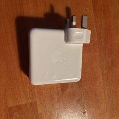 Apple USB-C 61w Power Adapter