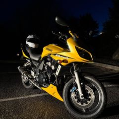 Yamaha Fazer 600