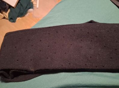 2 pairs of tights