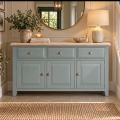 sideboard / dresser