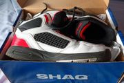 Basketball boots size 7