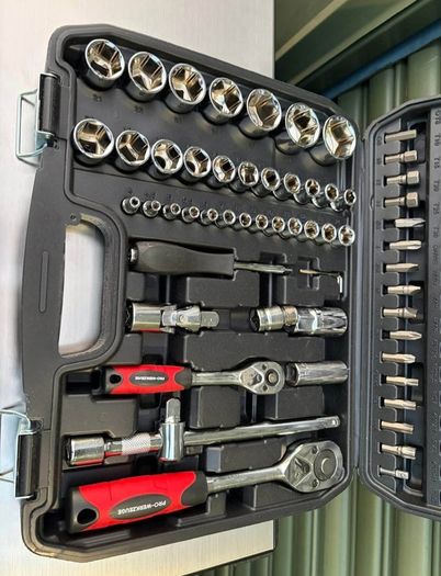 100pcs Socket & Bit Set 1/2" & 1/4"