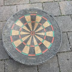 darts board