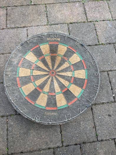 darts board