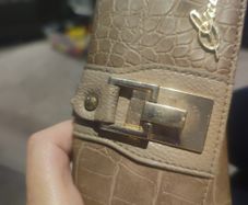 guess purse