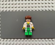 lego super heroes sh0110 Dr. Octopus minifigure(Otto Octavius) / Doc Ock - White Lab Coat over Bright Green Outfit