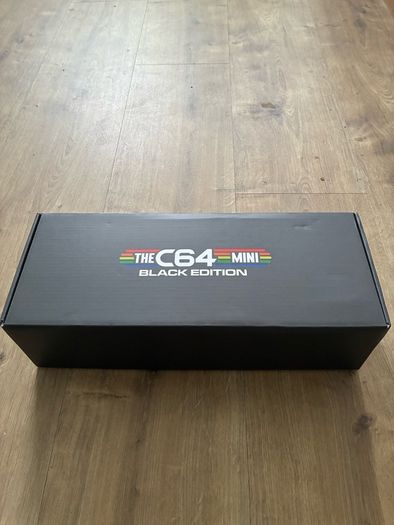 Commodore 64 , The C64 Mini Black Edition with 25 Games and Controllers