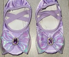 Girls shoes