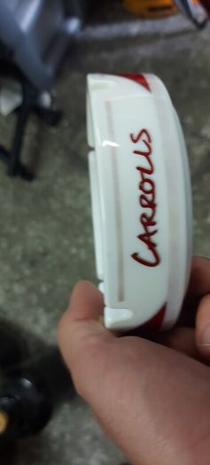 Carrolls no1 ashtray,nice condition,,price includes post to anywhere in ireland,collectors item ,with smoking ban..sold as seen.