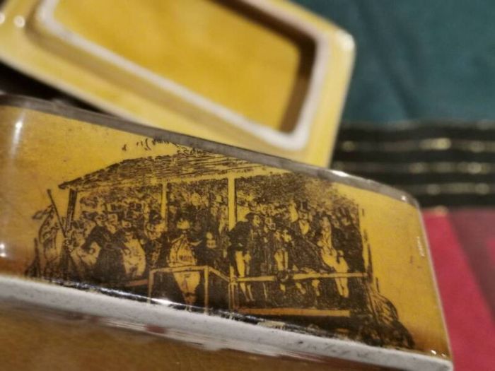 Porceline cigarette box Gosport uk