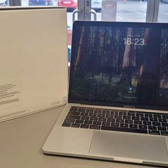 Apple MacBook Pro 13" A2159 Touch Bar 128GB SSD 8GB RAM 1.4GHz Quad-Core i5