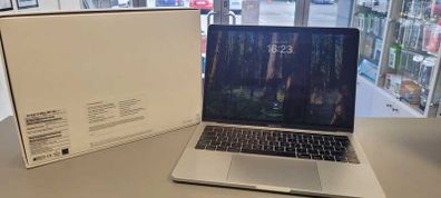 Apple MacBook Pro 13" A2159 Touch Bar 128GB SSD 8GB RAM 1.4GHz Quad-Core i5