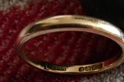 1910 18ct gold wedding Ring