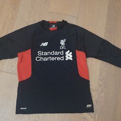 Liverpool goalkeeper jerseys Child x 2