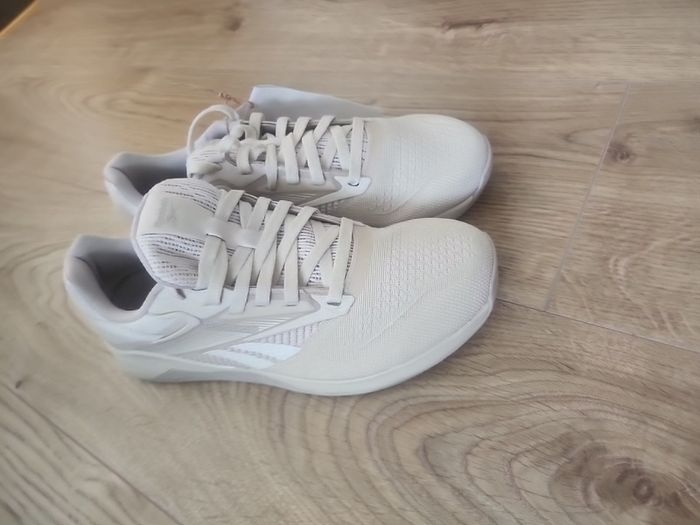 New with tags RRP 120 Eur Ladies Woman Trainers Shoes size 5 UK Nano X4 biege White sneakers